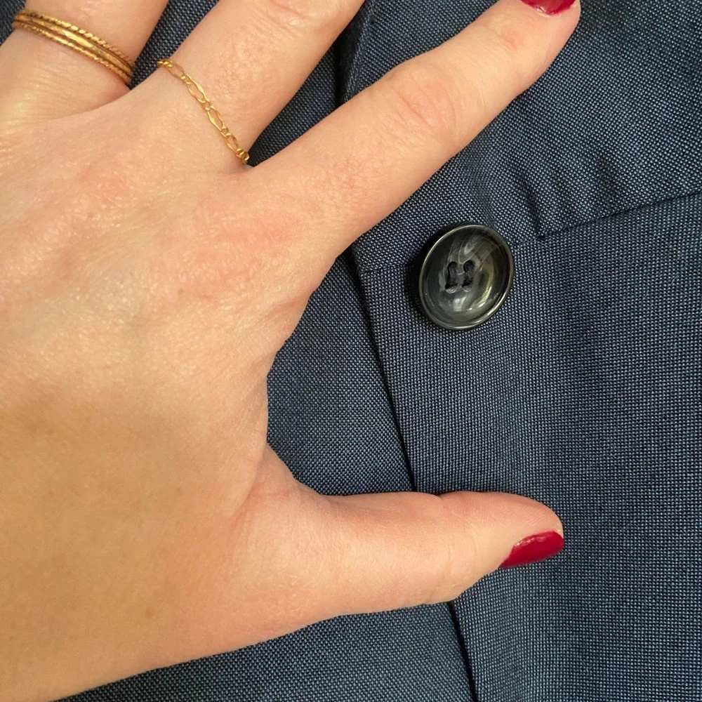 Ann Taylor navy skirt suit 0P - Picture 7 of 9